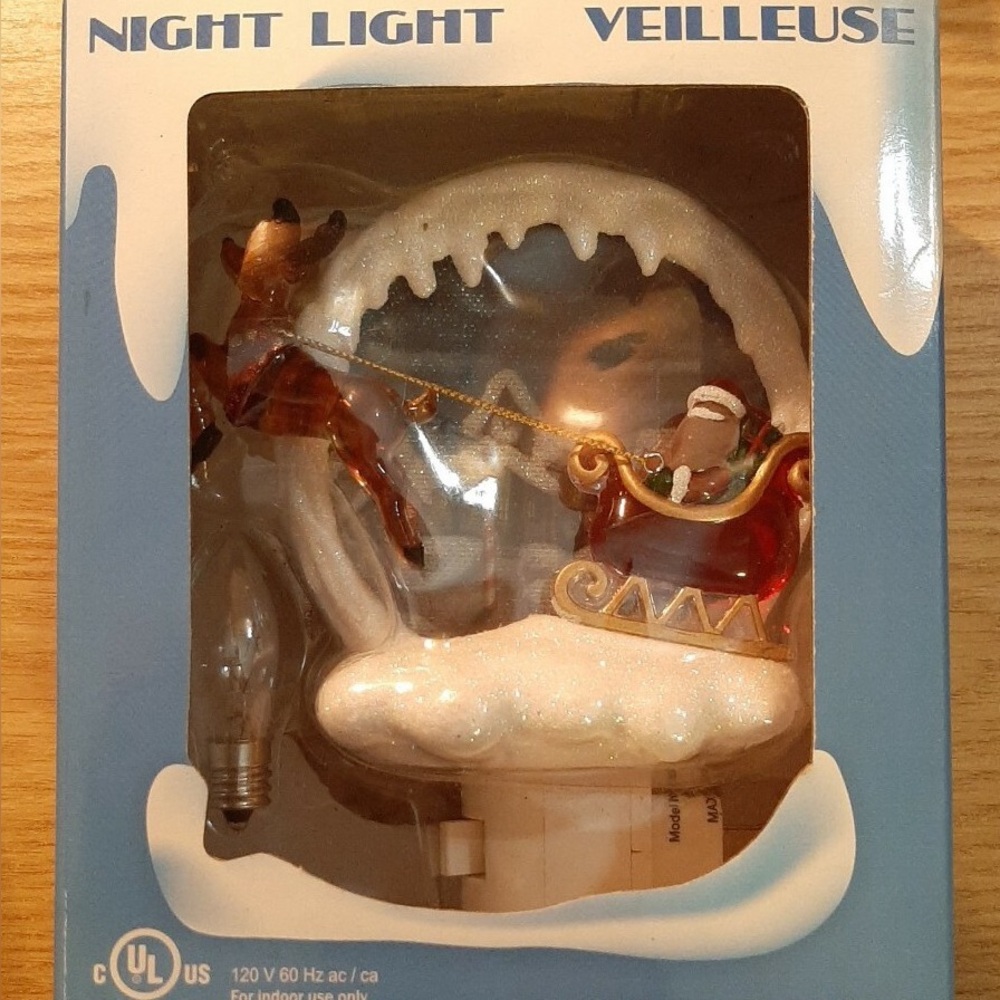 VEILLEUSE CHRISTMAS NIGHT
LIGHT SANTA CLAUSE REINDEER...